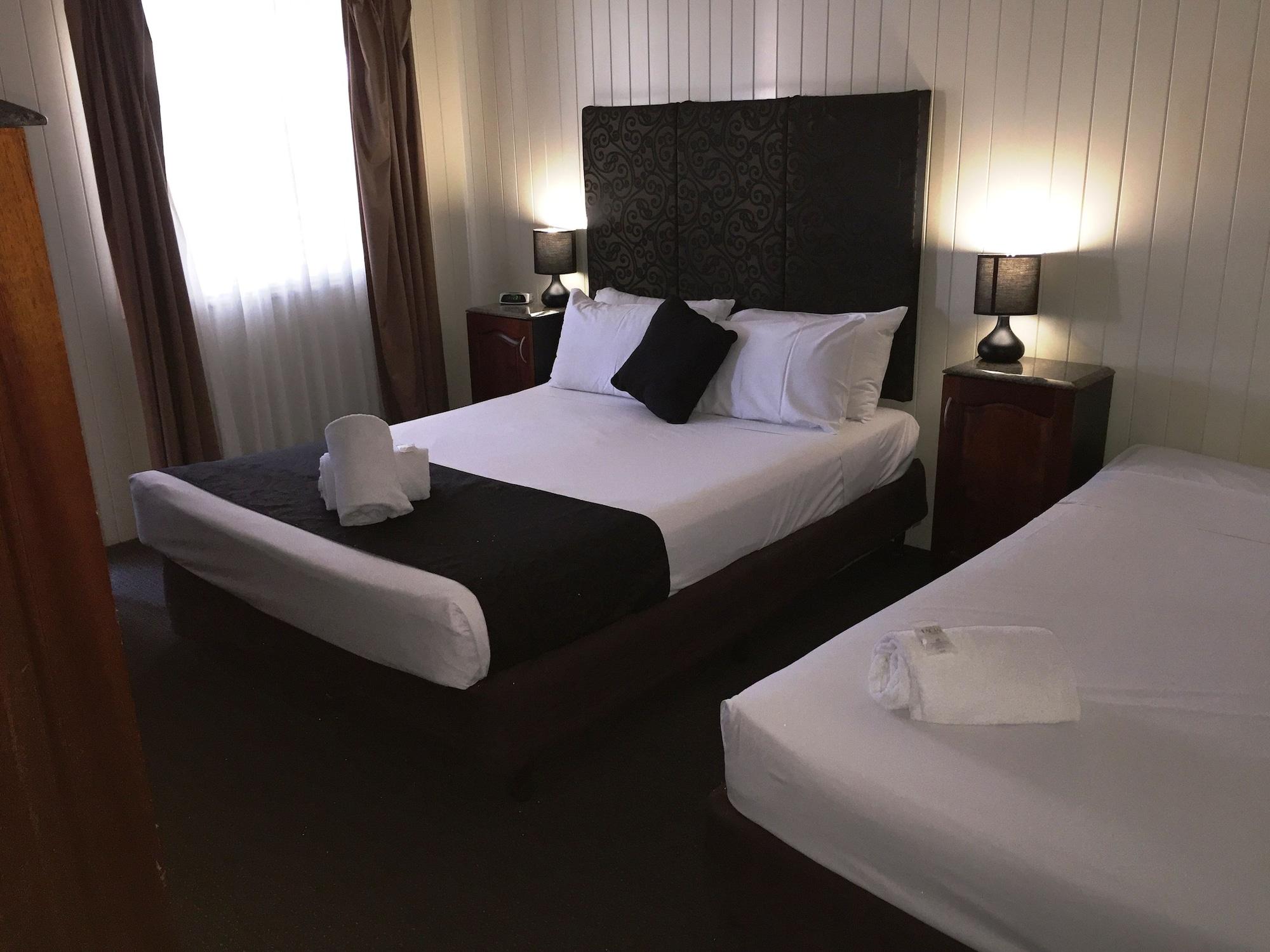 Country Plaza Motor Inn Mackay Zewnętrze zdjęcie